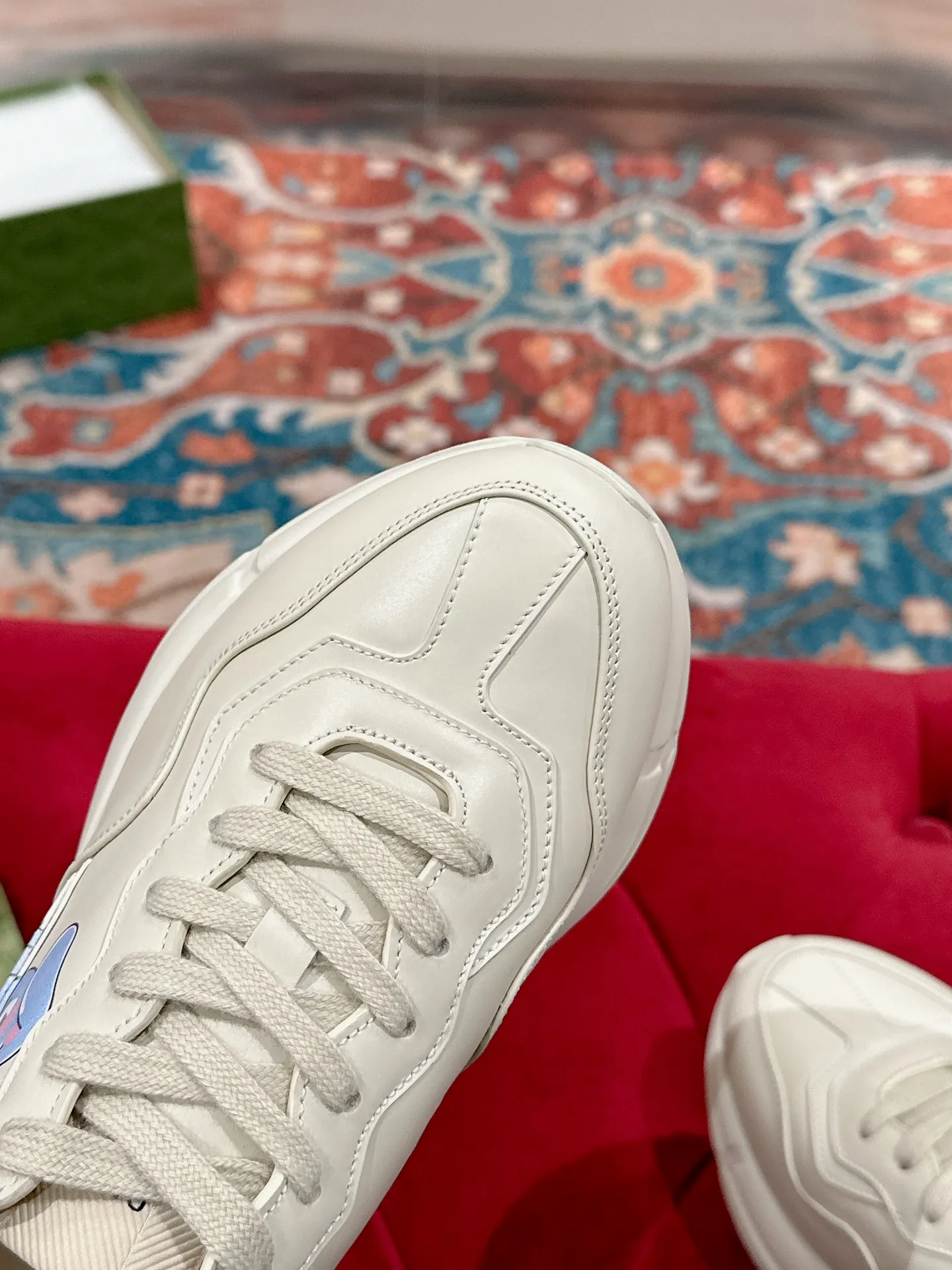 👟👟Ex-factory price 700👟👟 Men's size +10 🇮🇹Italy🇮🇹Gucci GUCCI🇮🇹Dad shoes (purchase level) (original replica) 👑 The original version purchased by Taikoo Hui has been continuously improved and upgraded in details, from the packaging of the shoes - anti-counterfeiting markings - shoe box accessories - fabric optimization - outsole technology - stitching and routing - oil edge technology. We do our best ◼️ Outsole: original plate molding ◼️ Upper: original grade A imported cowhide 🐮 ◼️ lining: original grade A mixed sheepskin 🐑 ◼️ Feet: original grade A mixed sheepskin 🐑 ◼️ Medium and low belt LOGO + original injection molding foot technology + original lasting technology ◼️ Original full set of customized packaging (anti-counterfeiting chip + a cloth bag + GUCCI card envelope + electronic invoice with credit card slip + shoelaces) ◼️ All details of the higher version are consistent with the original version (note the comparison) ◼️ Code number: 35-40 for women and 39-44 for men